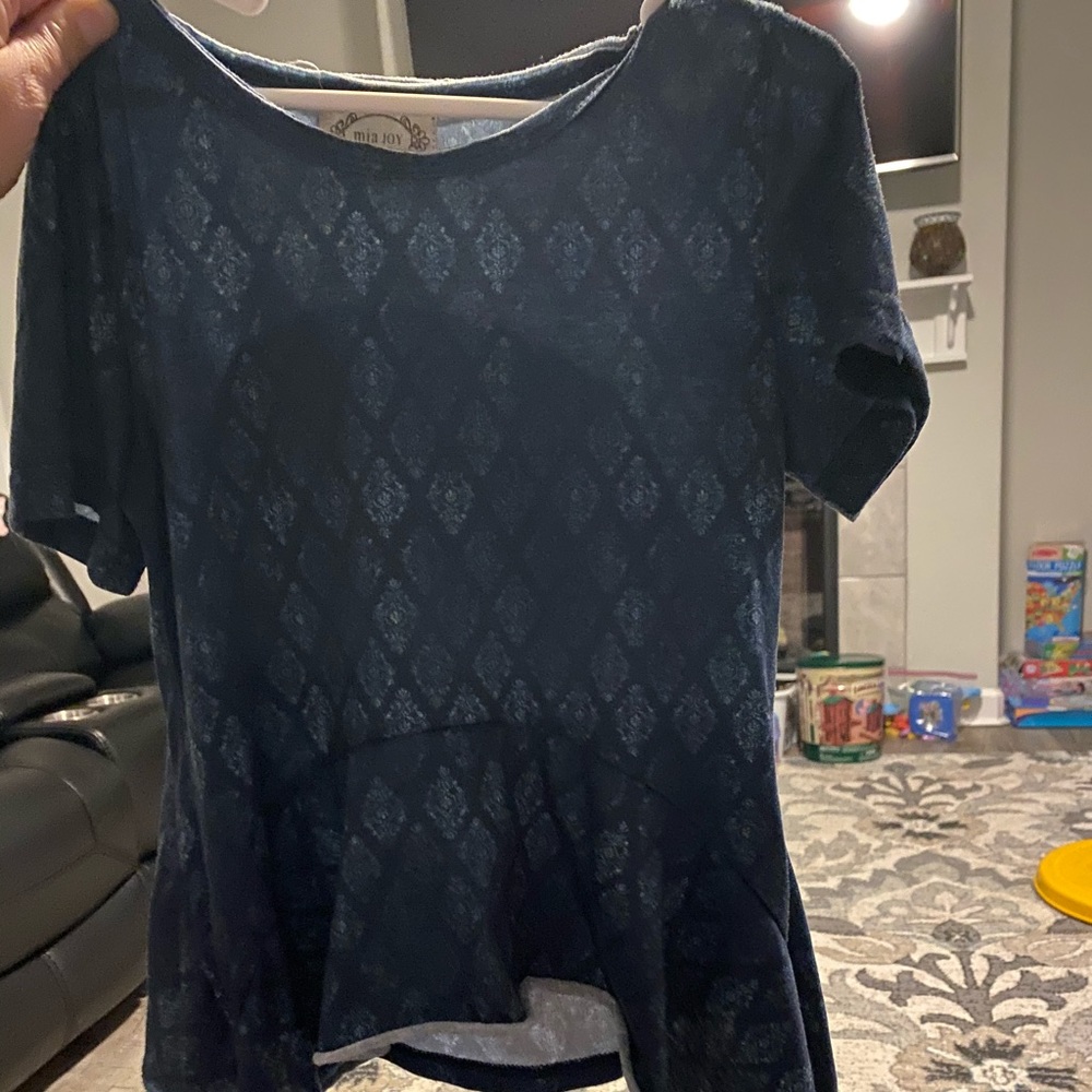 Gently used Mia Joy top
